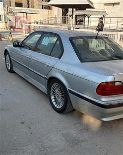 بي ام دبليو الفئة 7